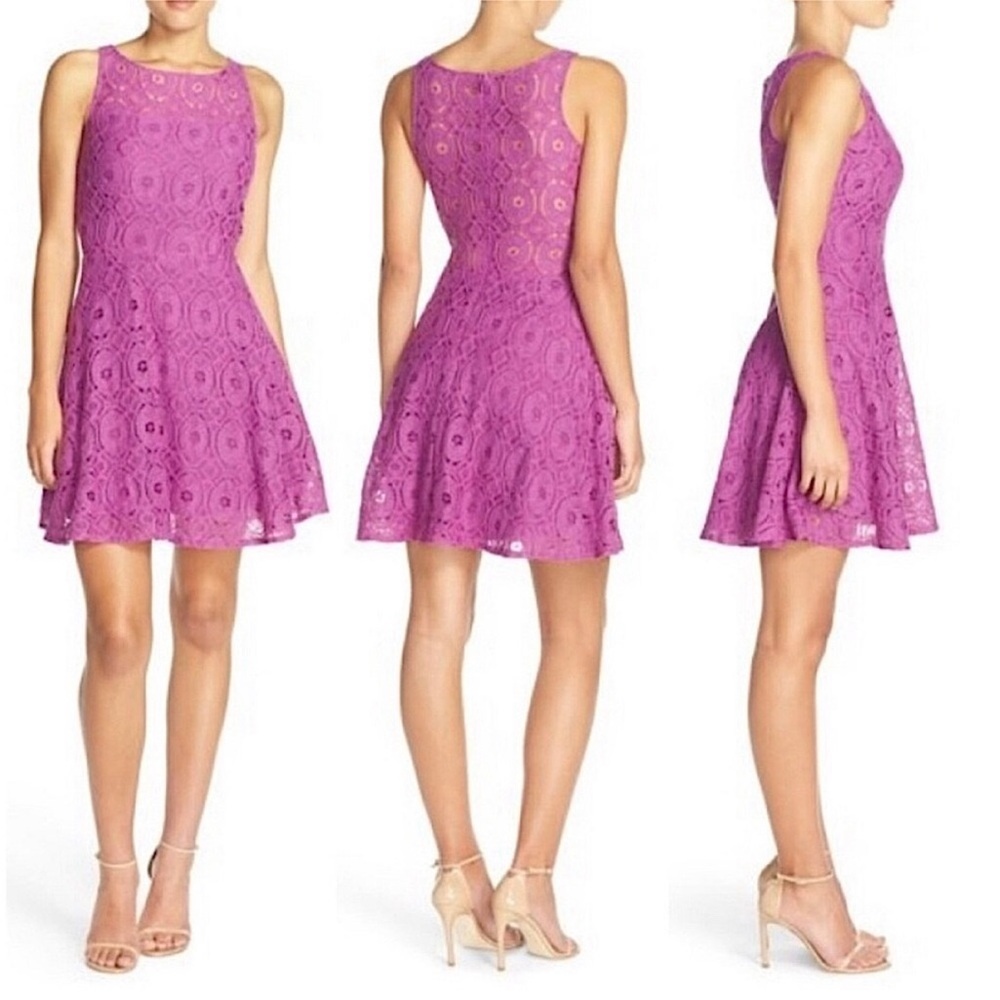 BB DAKOTA RENLEY LACE DRESS Size 4